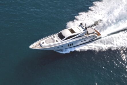 rena-motor-yacht- aerial (2)-min