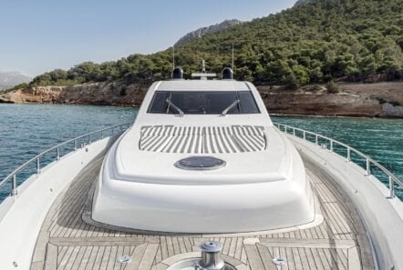 Cornelia-motor-yacht-exteriors (3)-min