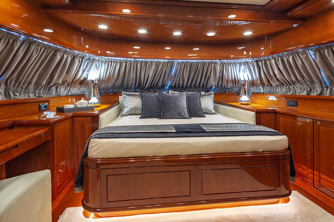 divine motor yacht double - Valef Yachts Chartering