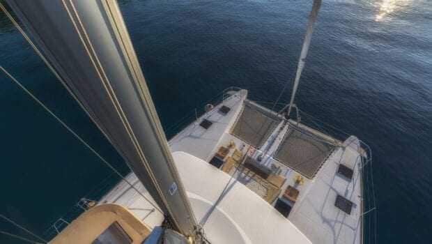 flo catamaran fore net (2) - Valef Yachts Chartering