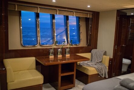 gia sena motor yacht master suite (2) - Valef Yachts Chartering