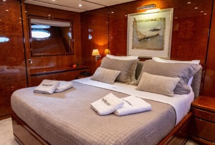 pareaki motor yacht cabins (11) (Custom) min - Valef Yachts Chartering