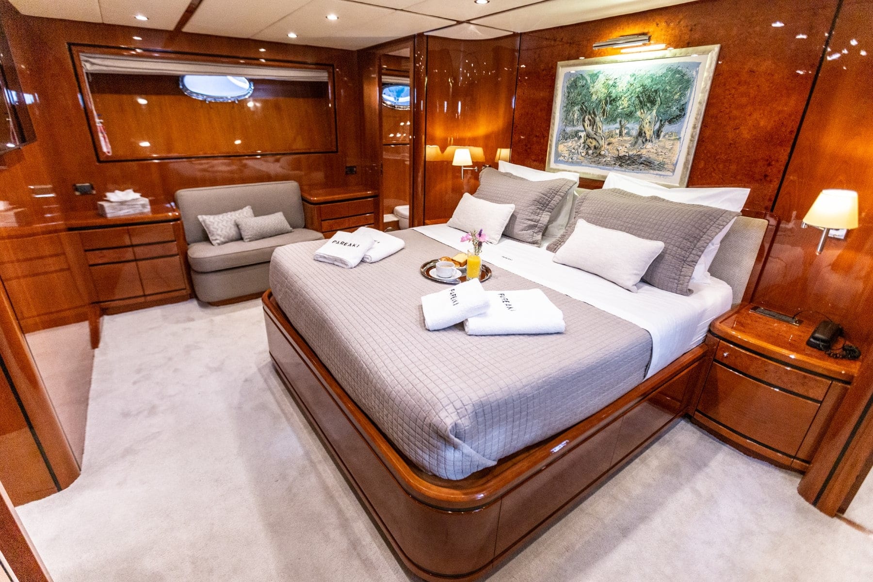pareaki motor yacht cabins (6) (Custom) min - Valef Yachts Chartering
