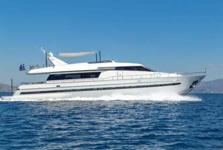 the bird motor yacht exterior profiles (8) min - Valef Yachts Chartering