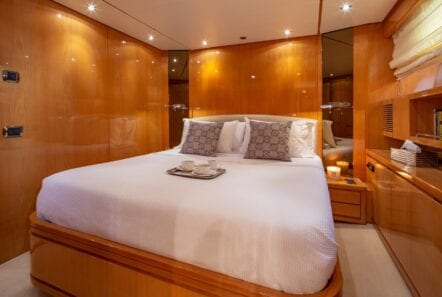 the bird motor yacht vip suite (5) min - Valef Yachts Chartering