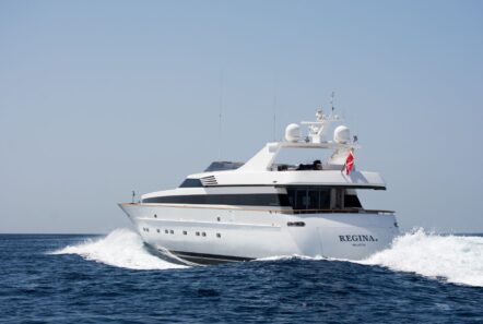 regina k motor yacht  exterior cruising - Valef Yachts Chartering