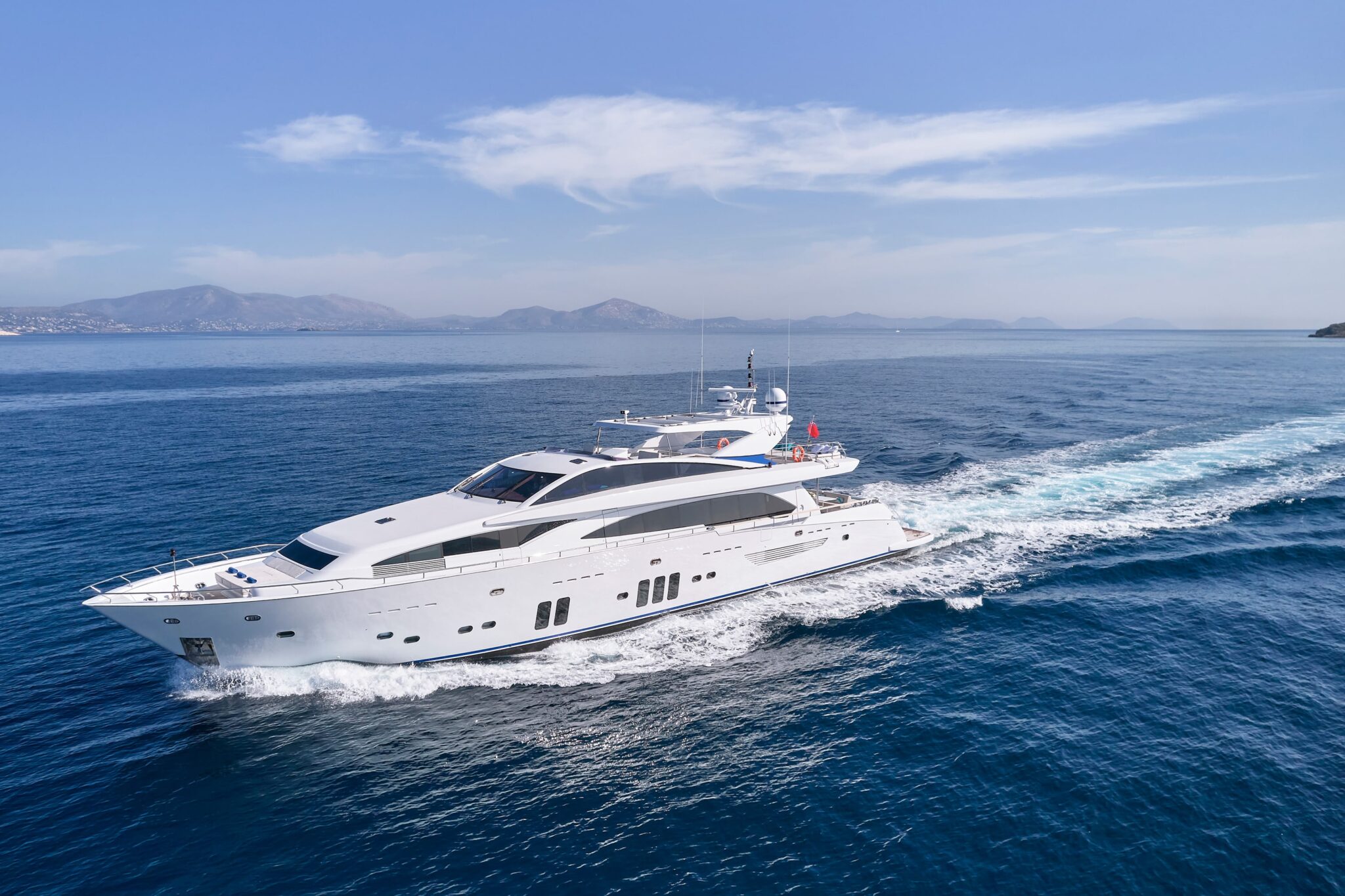 hakuna matata motor yacht profiles (1) min - Valef Yachts Chartering