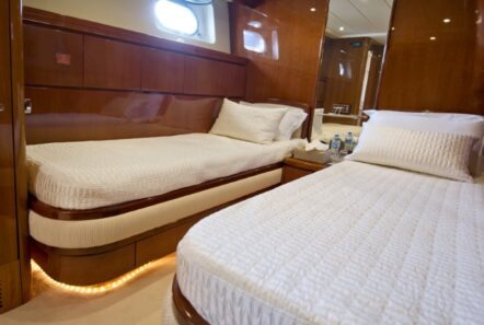Falcon Island Twin Suite - Valef Yachts Chartering