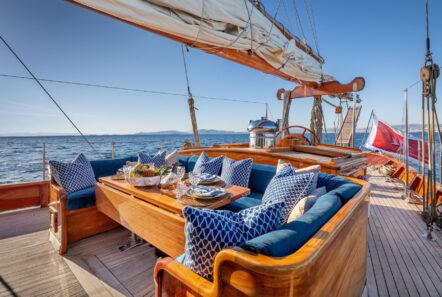 weatherbird  sailing al fresco dining (1) - Valef Yachts Chartering