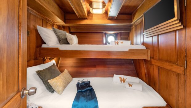 weatherbird  sailing bunk suite (1) - Valef Yachts Chartering