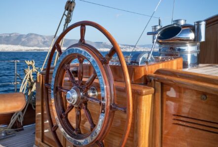 weatherbird  sailing helm  - Valef Yachts Chartering