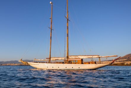 weatherbird  sailing still exterior profile (3) - Valef Yachts Chartering