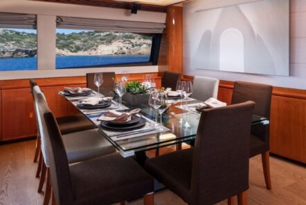 Annouka Ferretti dining table (3) - Valef Yachts Chartering