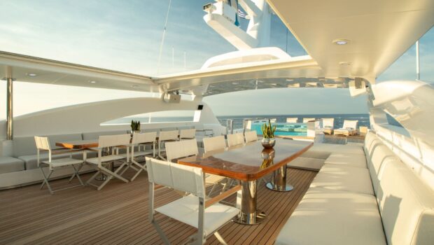 Vertigo Decks 061 min - Valef Yachts Chartering