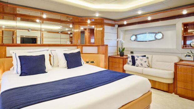 estia yi motor yacht owners suite (3) min - Valef Yachts Chartering