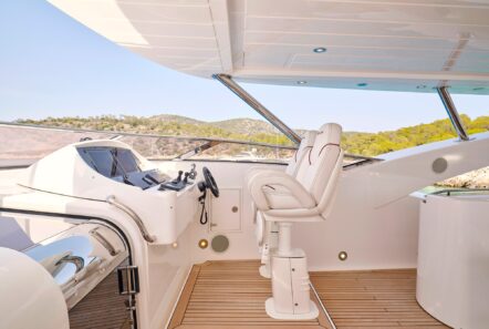 white pearl 1 motor yacht valef yachts (19) - Valef Yachts Chartering