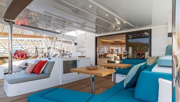 Hydrus catamaran lounge valef yachts (54) - Valef Yachts Chartering