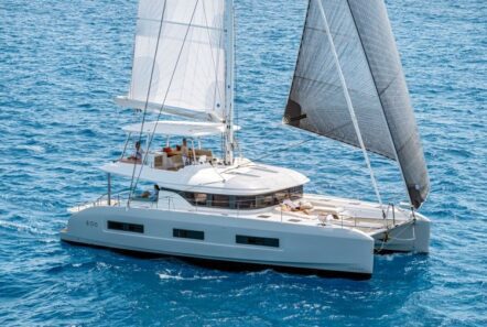 Hydrus catamaran profiles valef yachts (15) - Valef Yachts Chartering