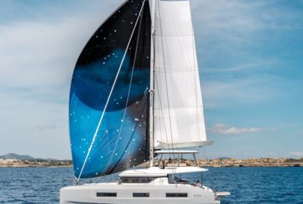Hydrus catamaran valef yachts (48) - Valef Yachts Chartering