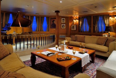 Christina O Callas Lounge 1 (1) min - Valef Yachts Chartering