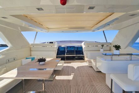 Infinitas motor yacht fly bridge (4) min - Valef Yachts Chartering