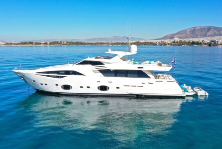 Infinitas motor yacht profile (1) min - Valef Yachts Chartering