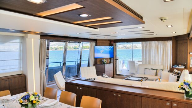 Infinitas motor yacht salon (6) min - Valef Yachts Chartering