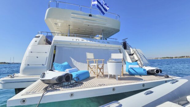 Infinitas motor yacht swim platform (2) min - Valef Yachts Chartering